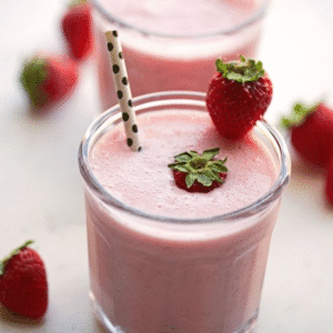 STRAWBERRY LASSI